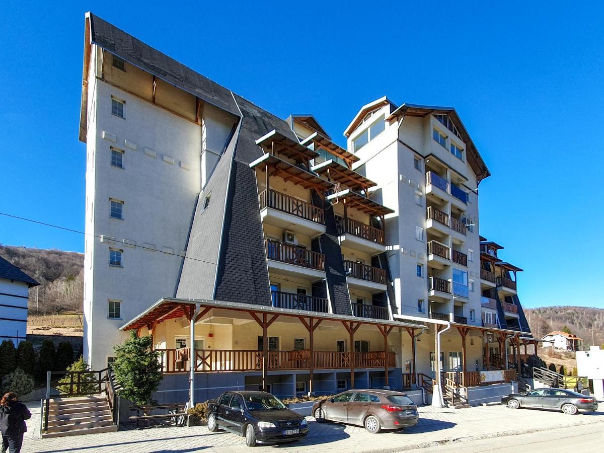 Apartman Cvejic - Suncani Apartmani Brzeće Εξωτερικό φωτογραφία